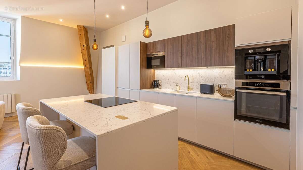 En exclusivité – Magnifique appartement T2 rénové avec prestations haut de gamme - photo 4