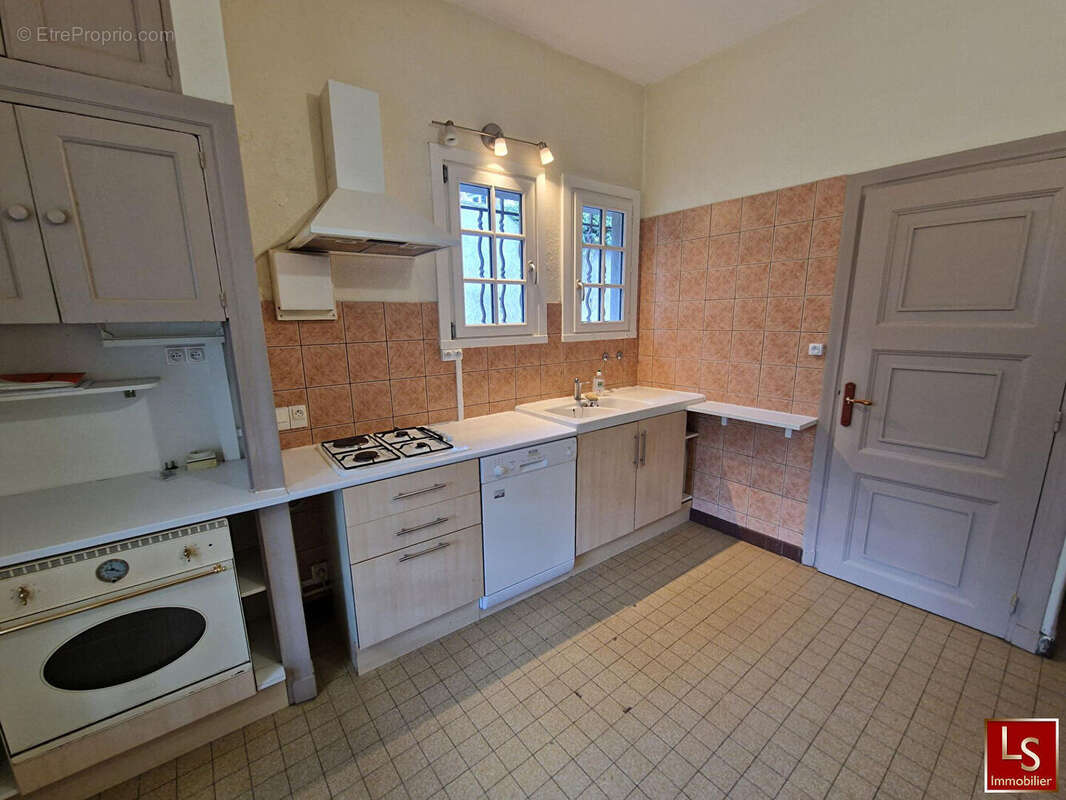 Maison à RENAISON