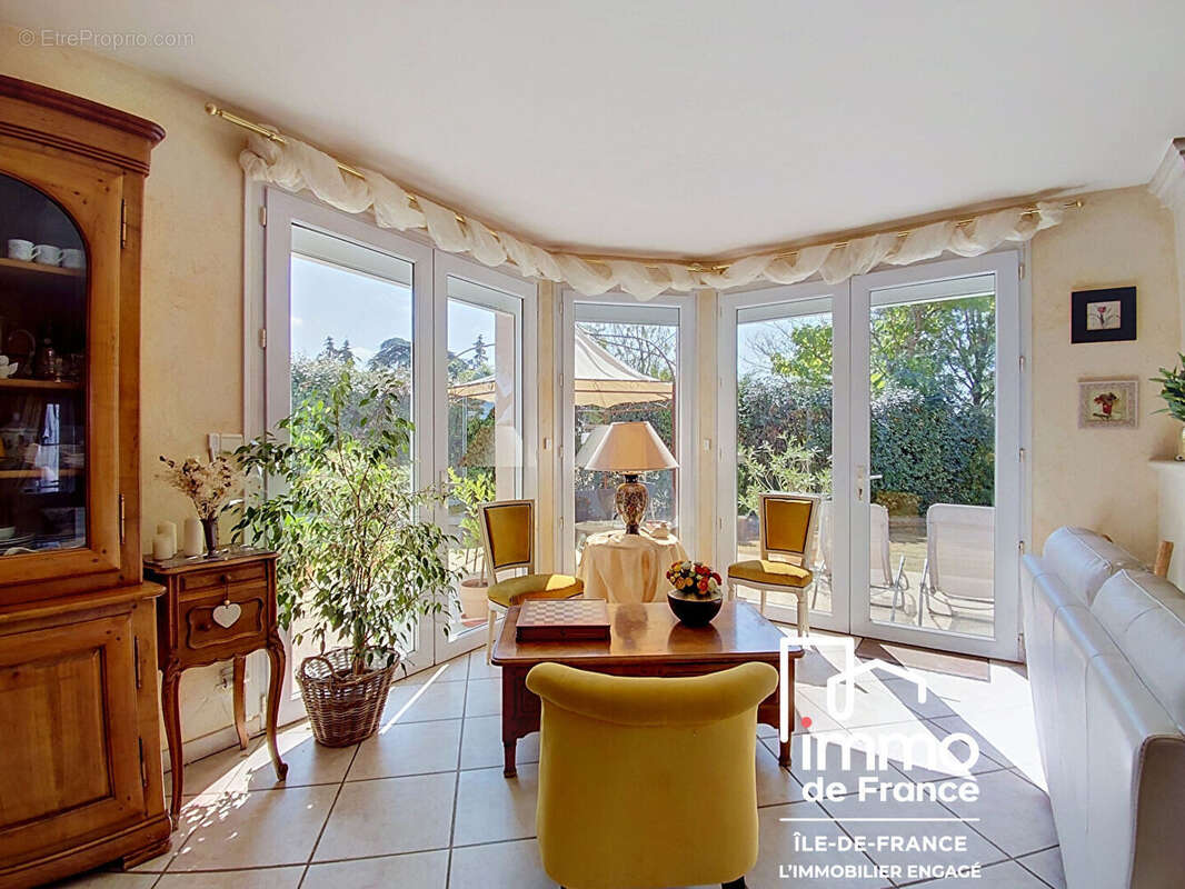 Maison d'architecte  8 pièces 200m² - FONTAINE-LA-GUYON - photo 4