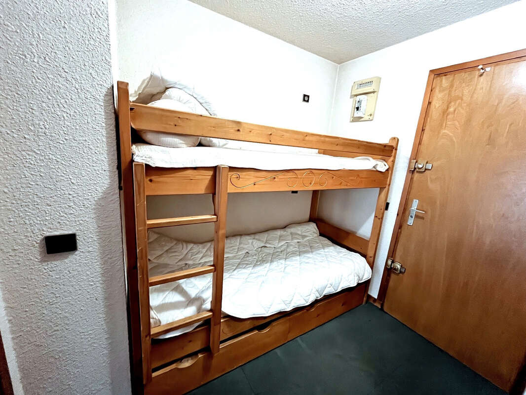 F2 Cabine Duplex - 34 m2 - Combloux centre - photo 10