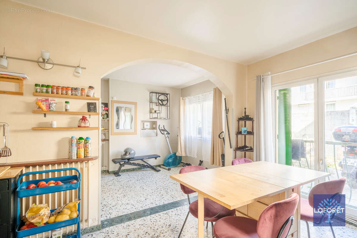 Maison à LES PAVILLONS-SOUS-BOIS