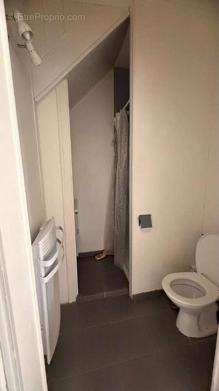 Appartement à ETREMBIERES
