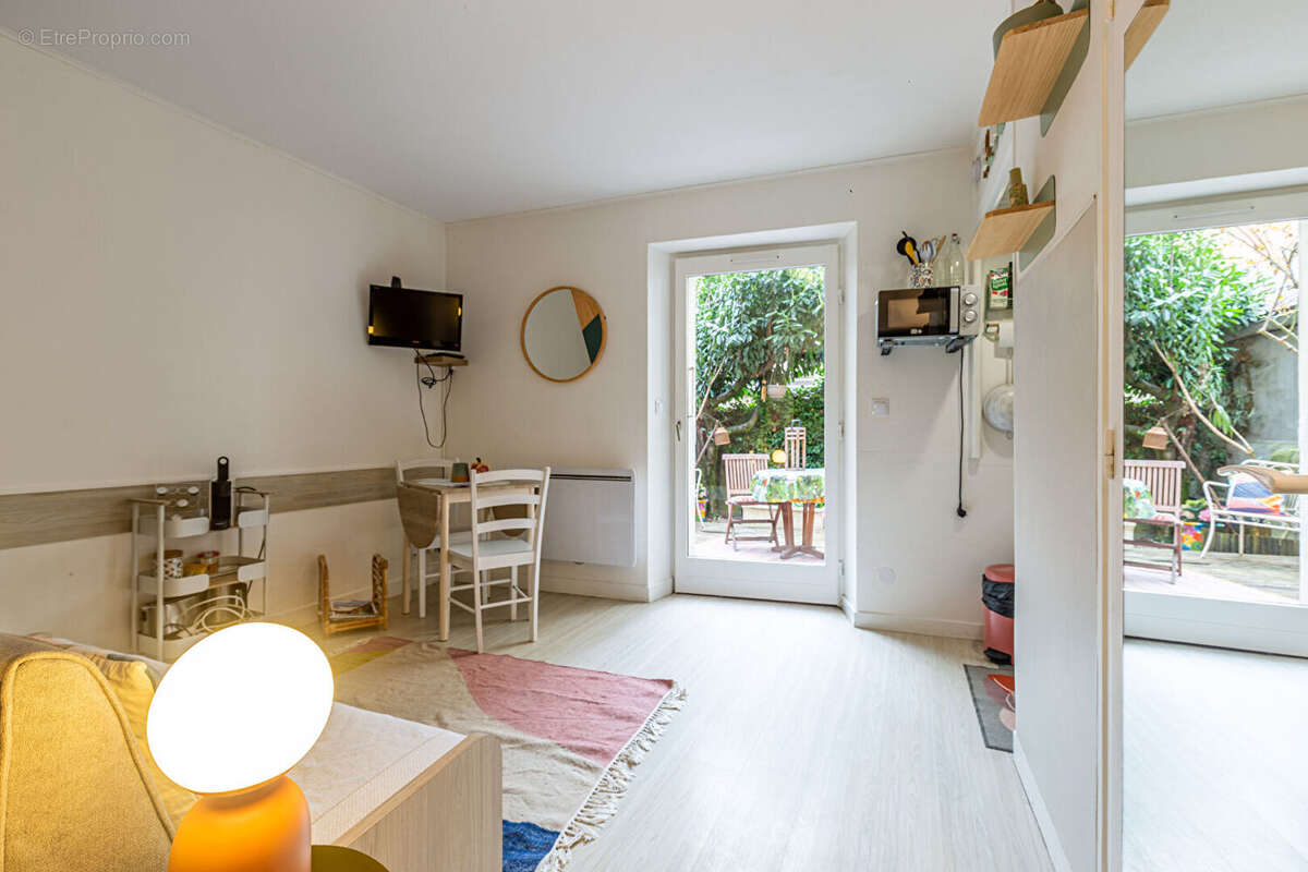Agence immobiliere laforet - exclusivite - "ceropegia" et "clivia" -  annecy - hyper centre-ville - immeuble en vente avec 2 stu - photo 11