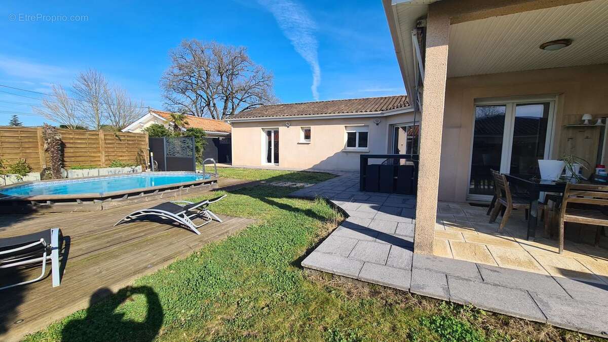 Maison à SAINT-ANDRE-DE-CUBZAC