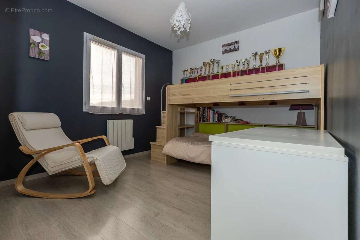 Maison à LA BALME-LES-GROTTES