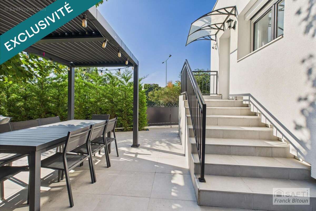 Photo 7 - Maison à COURBEVOIE