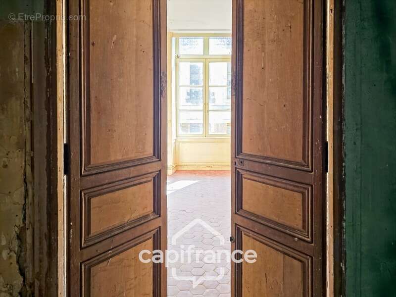 LORMES (Morvan) – Ancien hôtel particulier du XVIIIᵉ siècle – 780 m² de caractère à restaurer - photo 10