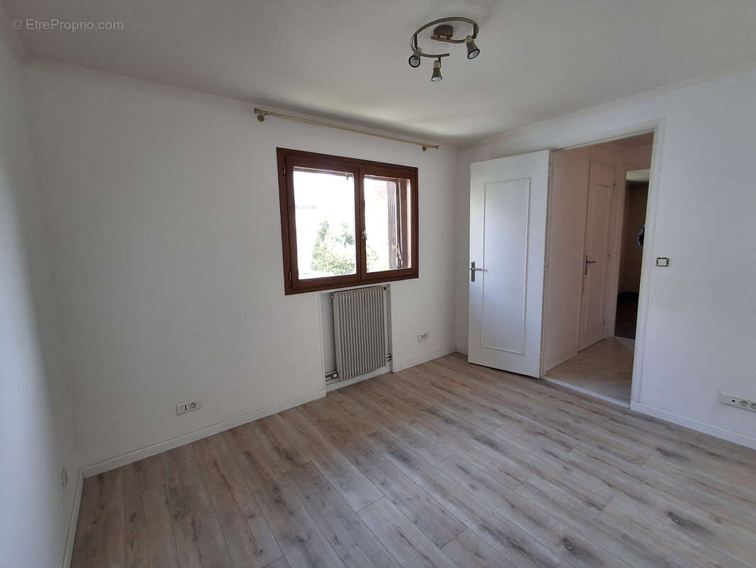 Maison à LE PERREUX-SUR-MARNE