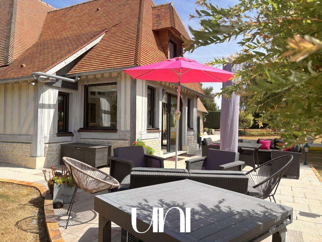 Maison 245 m² à Fauguernon  - photo 29