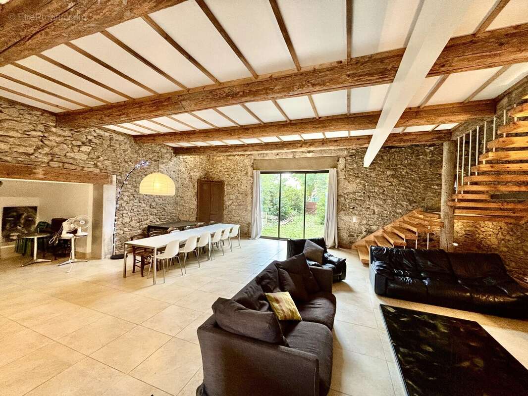 Maison à PEPIEUX