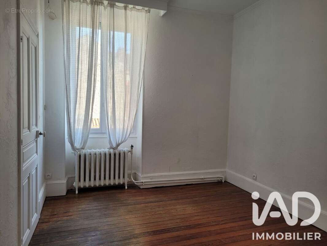 Photo 8 - Appartement à MONTCEAU-LES-MINES