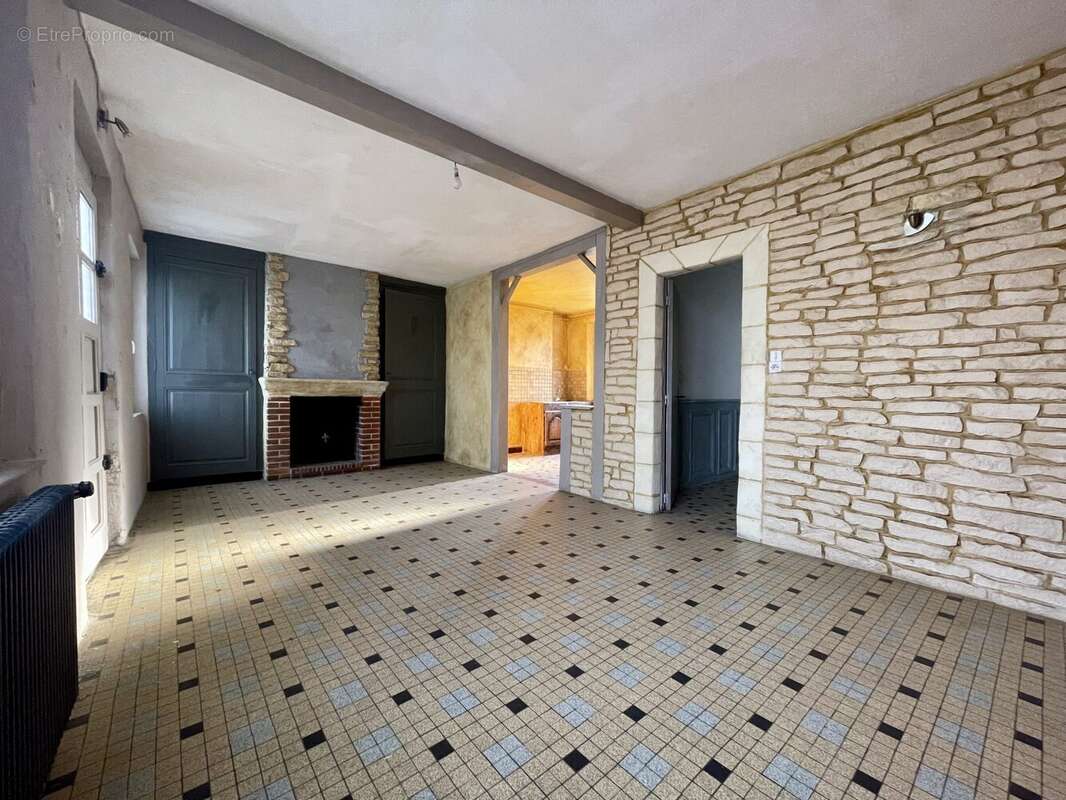 Maison à MONTREUIL-EN-AUGE