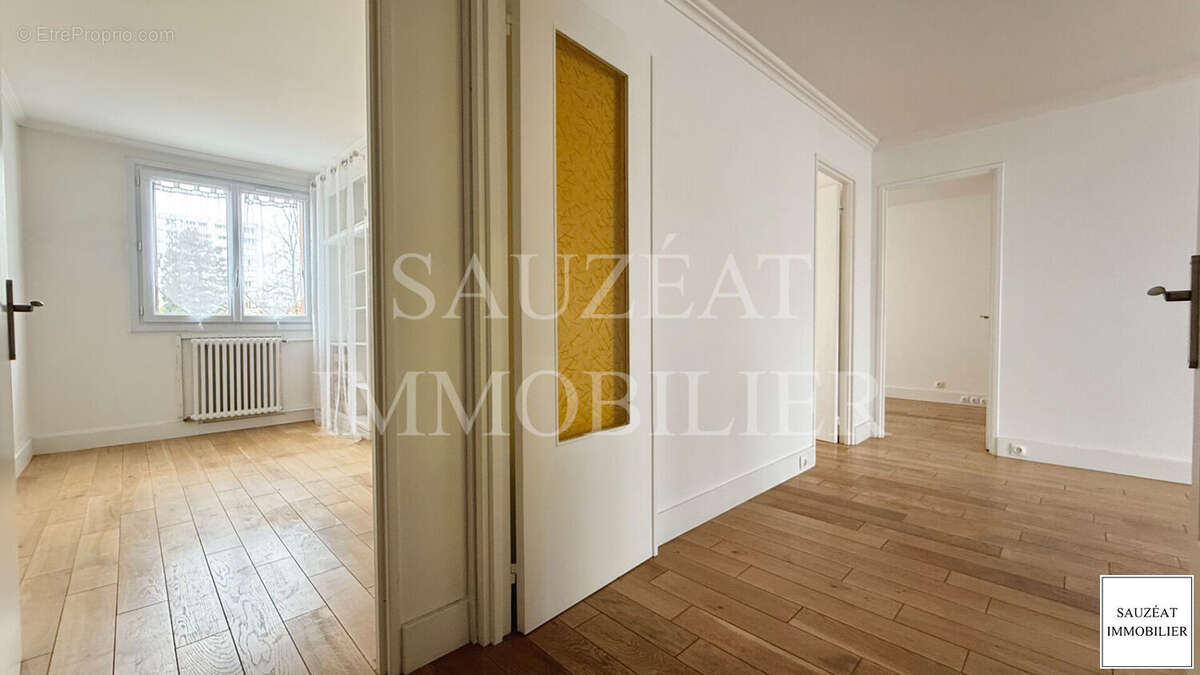 Appartement à BAGNEUX