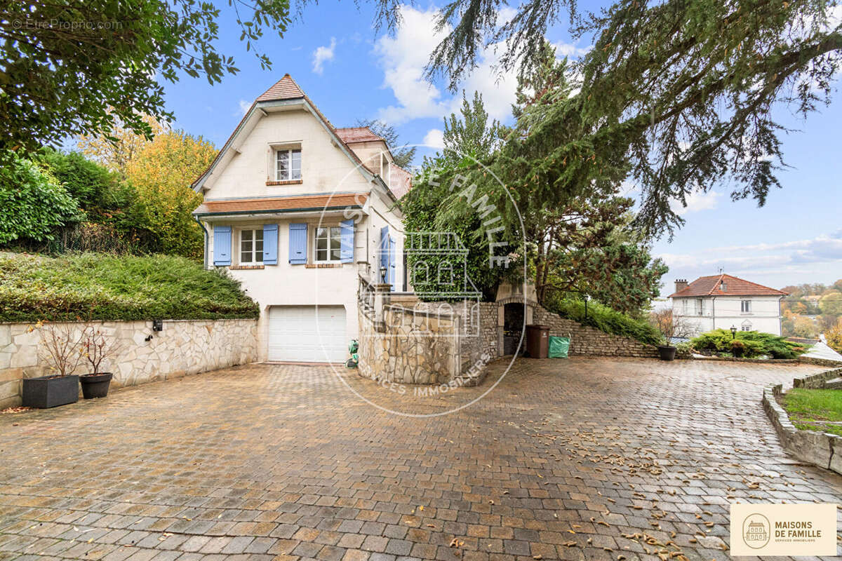 Maison à BOUGIVAL