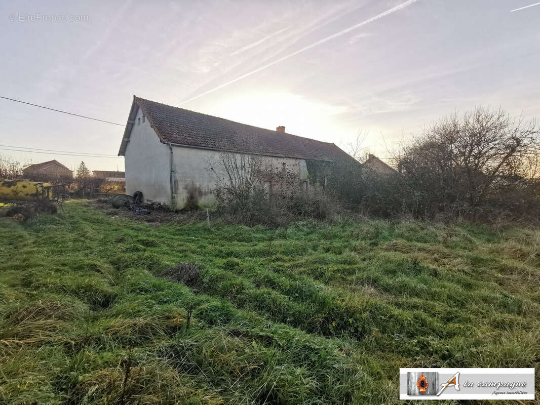 Maison à MOUREUILLE