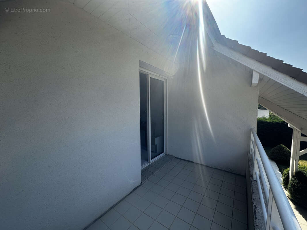 Maison T5 de 163 m2  dans un quartier très recherché - photo 7