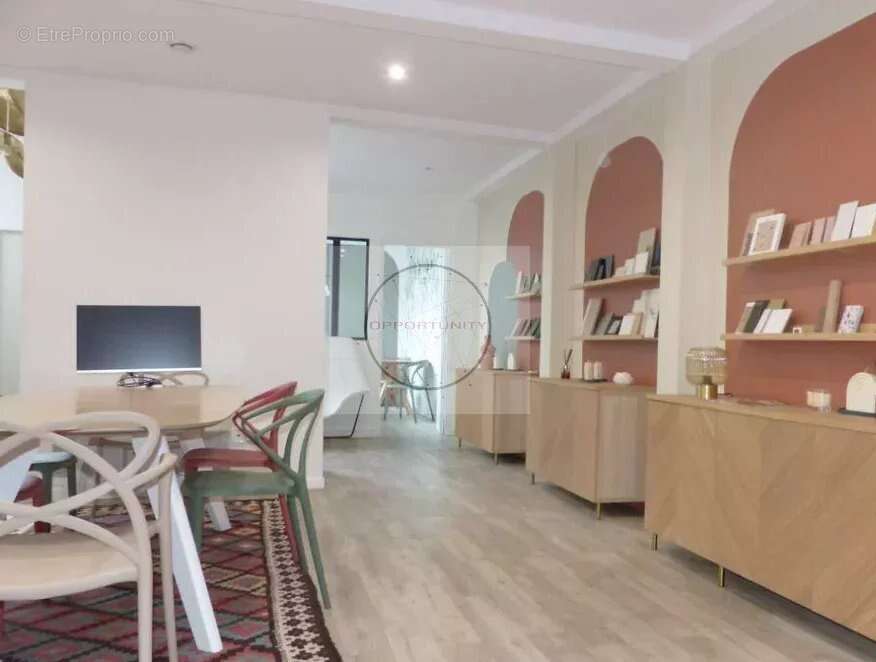 Commerce 104 m² à Vincennes  - photo 8