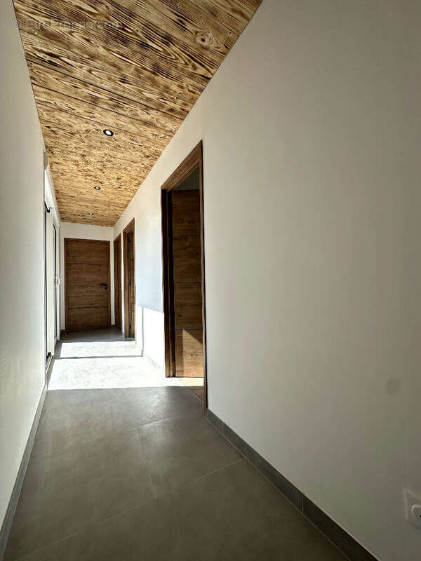 Maison à SAINTE-SAVINE