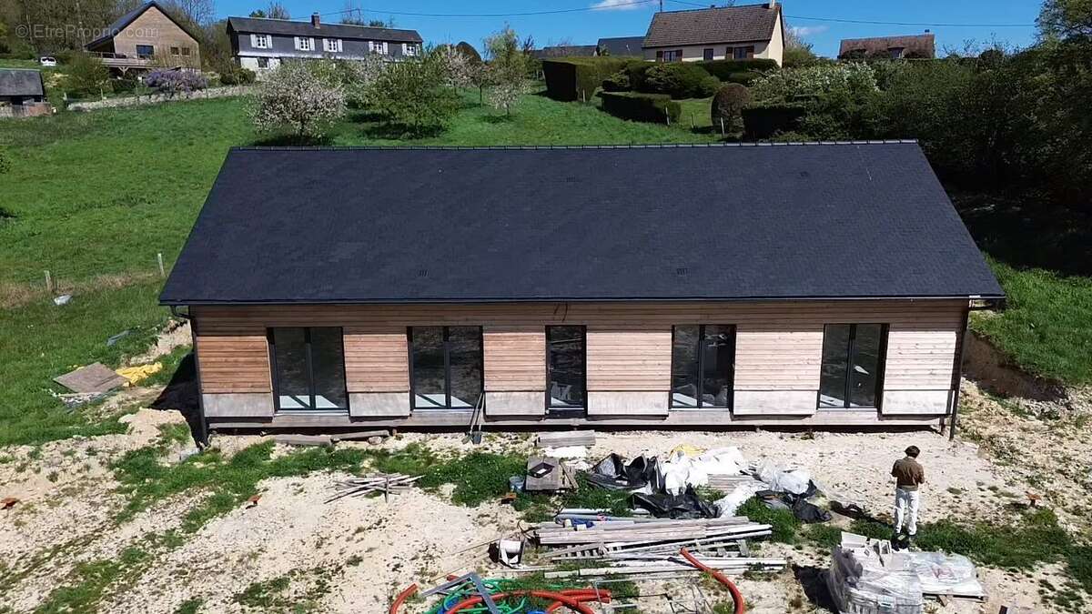 Maison à VIEUX-BOURG