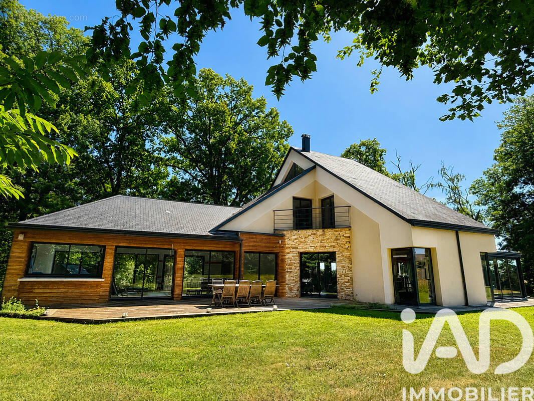 Photo 1 - Maison à AMFREVILLE-LES-CHAMPS