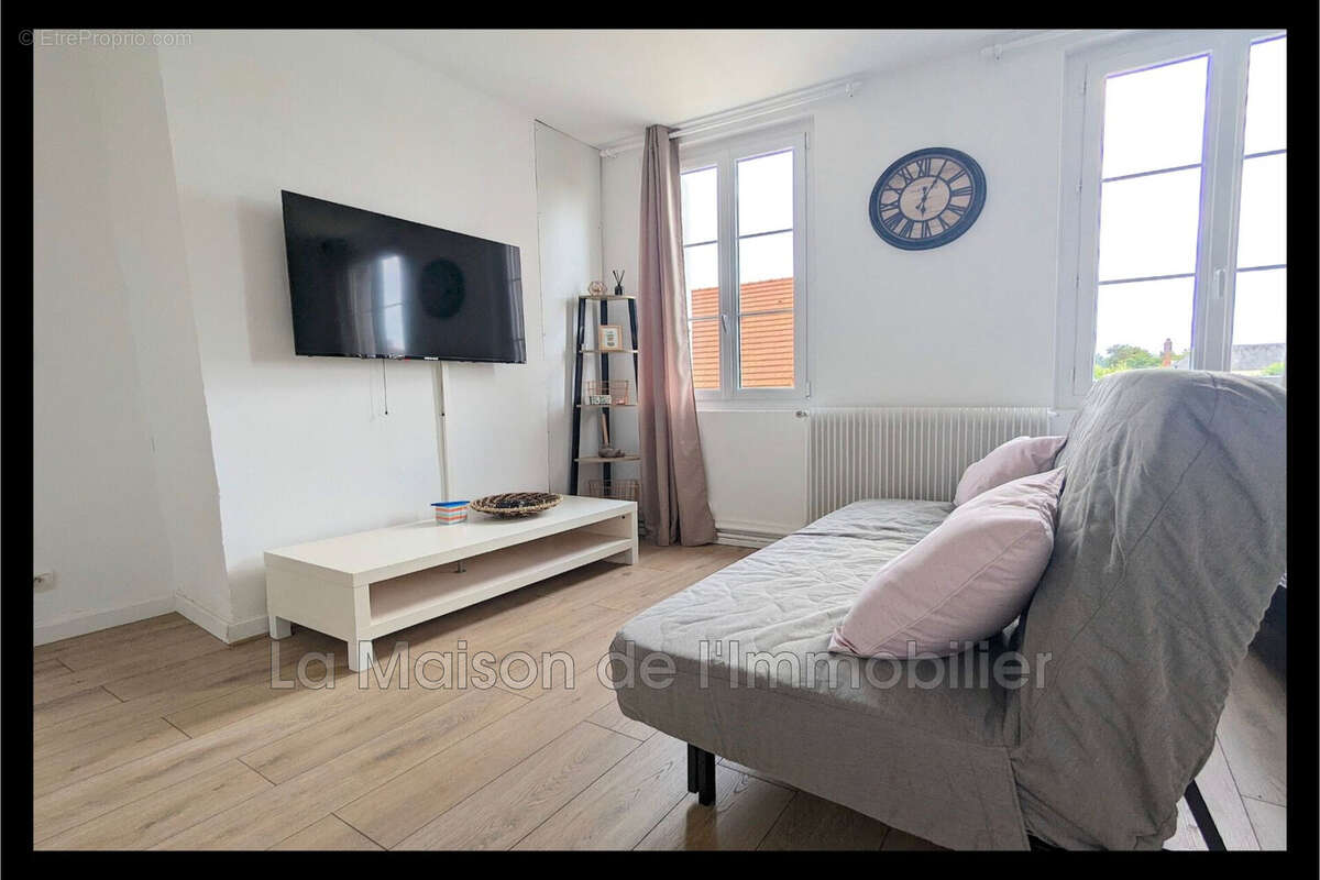 Maison à CRIQUEBEUF-SUR-SEINE