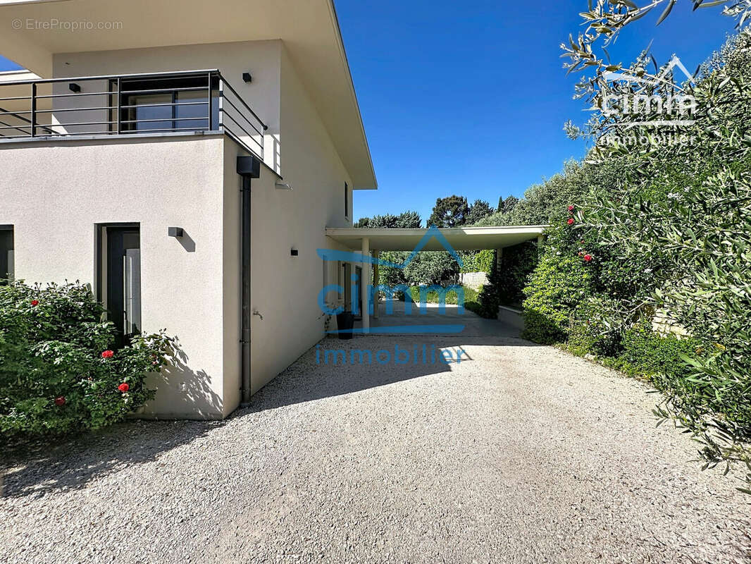 Maison 180 m² à Beaumes-De-Venise  - photo 9