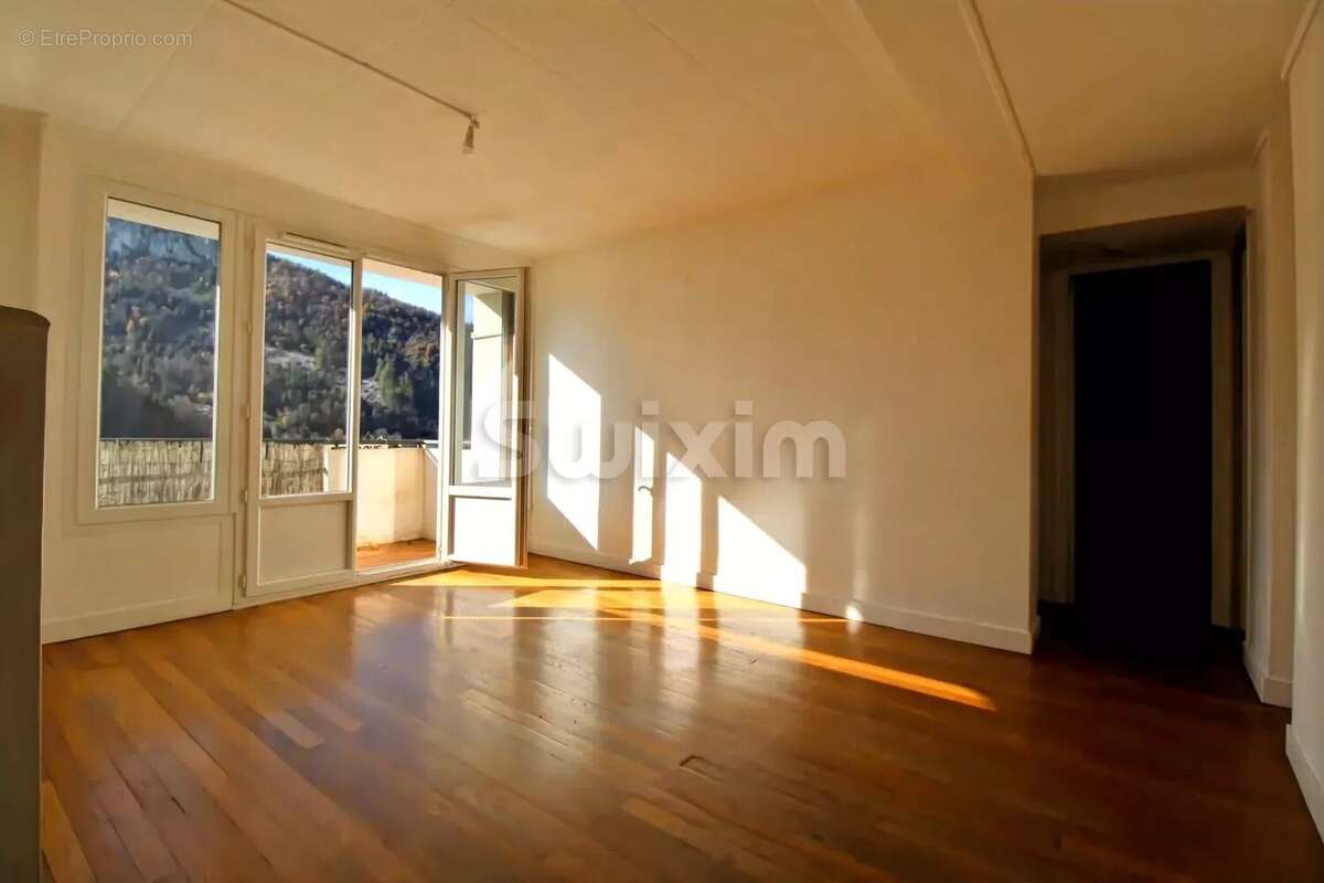 Appartement à SAINT-CLAUDE