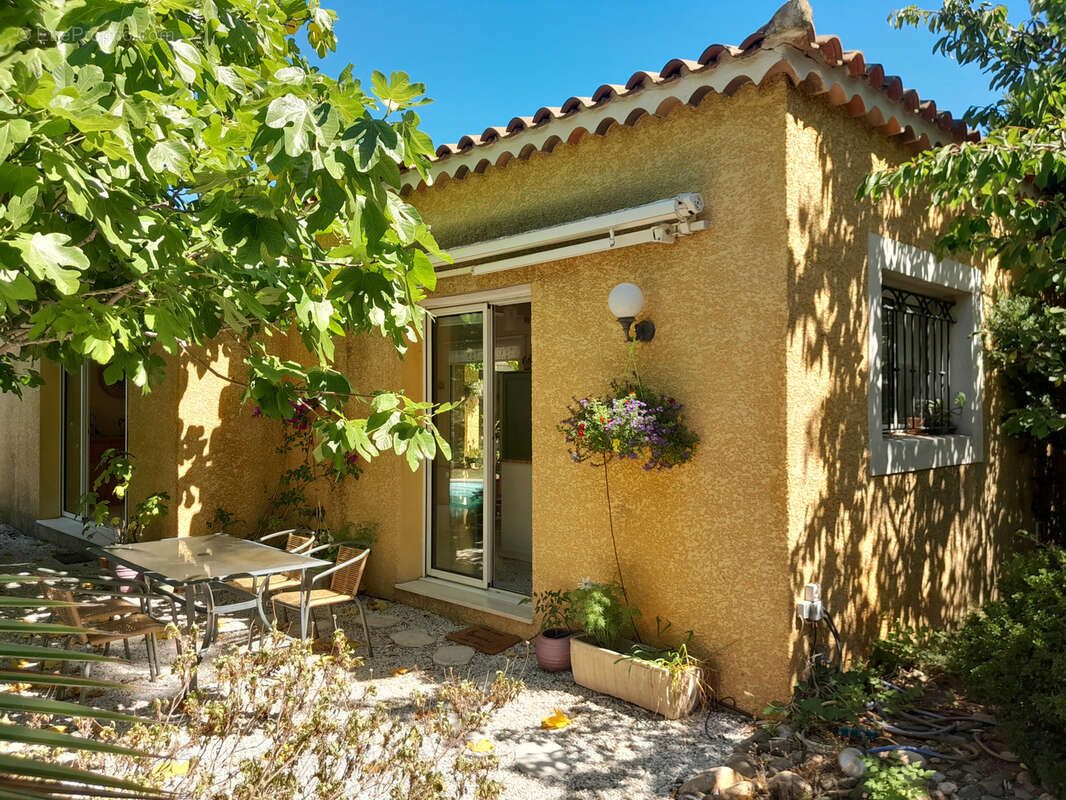 Villa t6 avec piscine et jardin - photo 4
