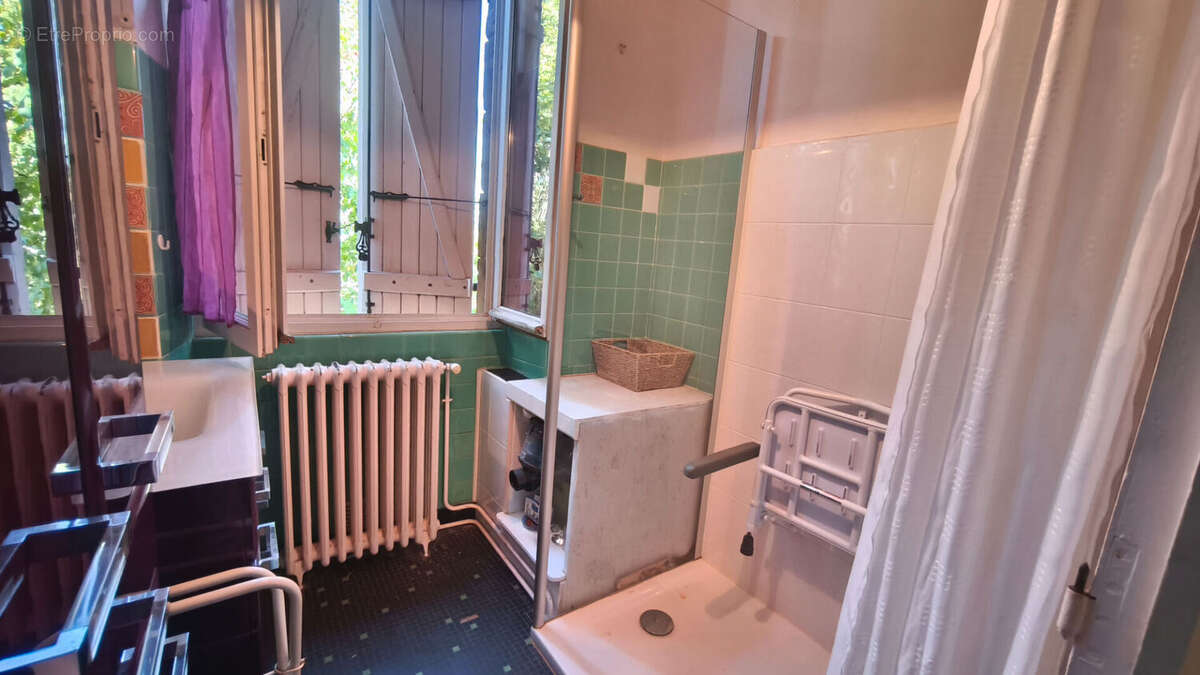 Maison  5 pièces avec grange et piscine - photo 4