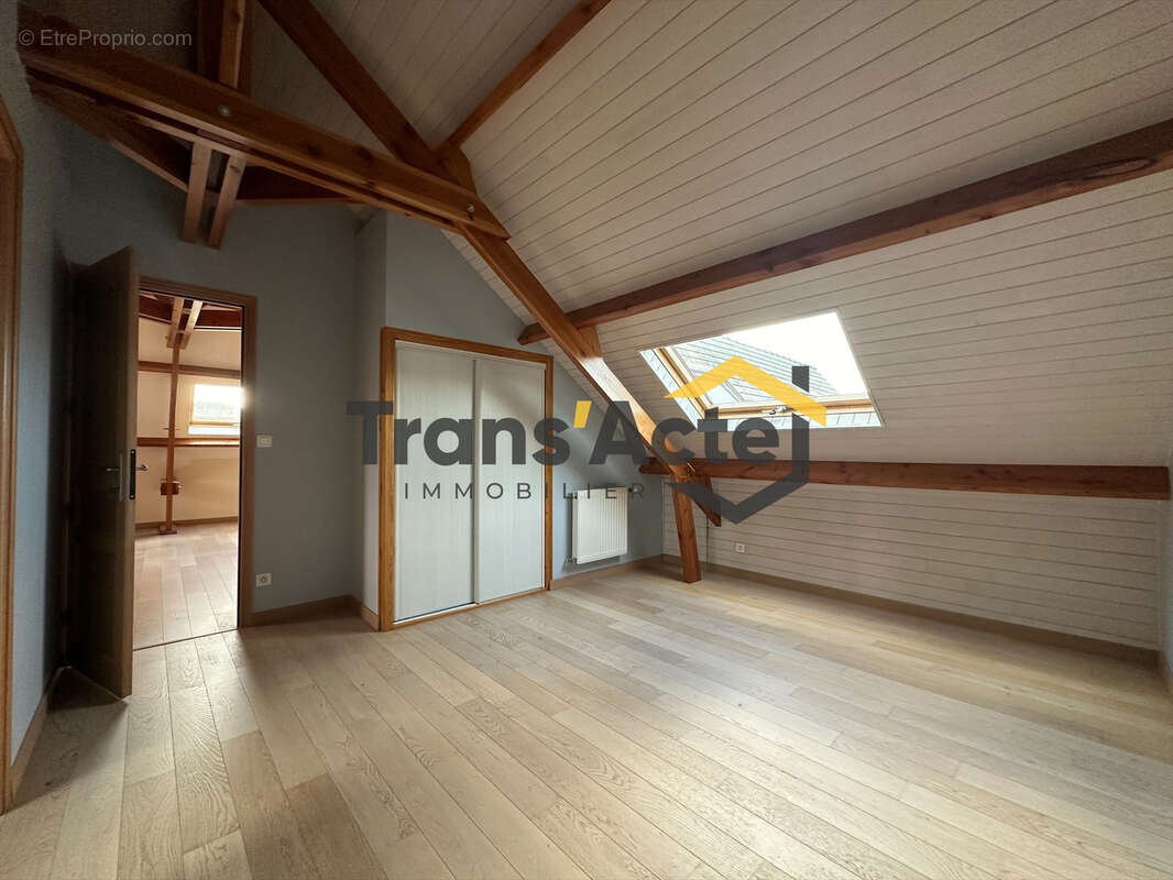 Maison à LATTRE-SAINT-QUENTIN