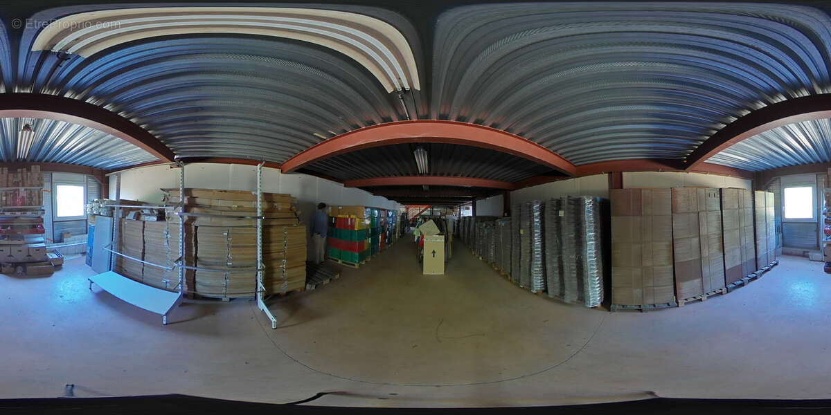 Ancien site logistique / Entrepôt / Local d'Activités - photo 40