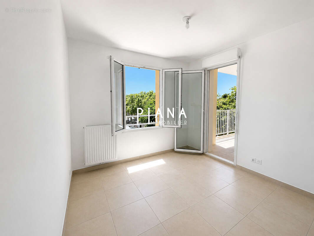 Appartement à PORT-DE-BOUC