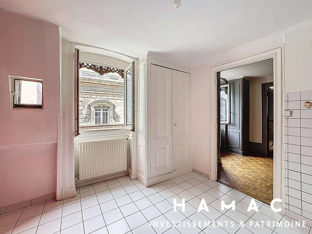 Appartement à LYON-1E