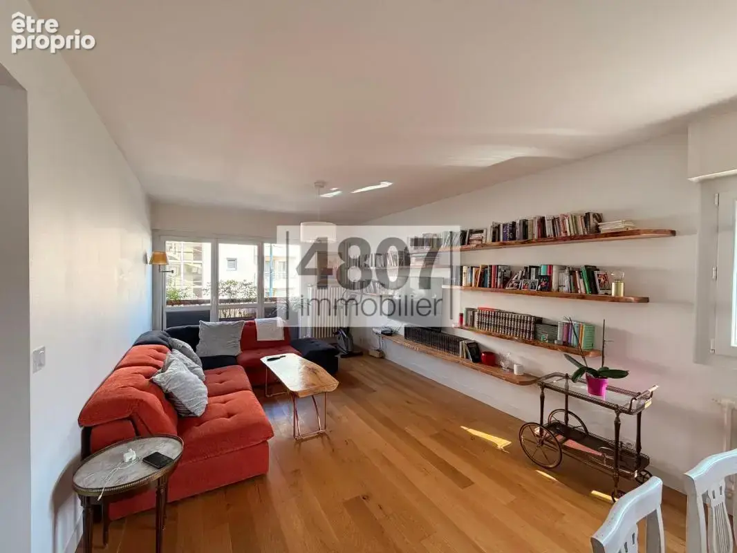 Appartement à SAINT-JULIEN-EN-GENEVOIS