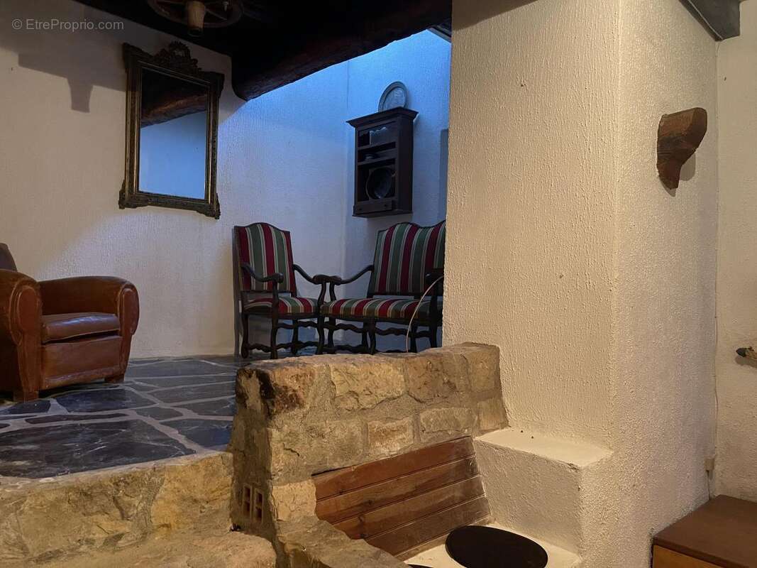 Maison à BRENAS