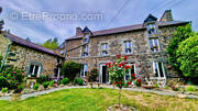 Maison à COLLINEE