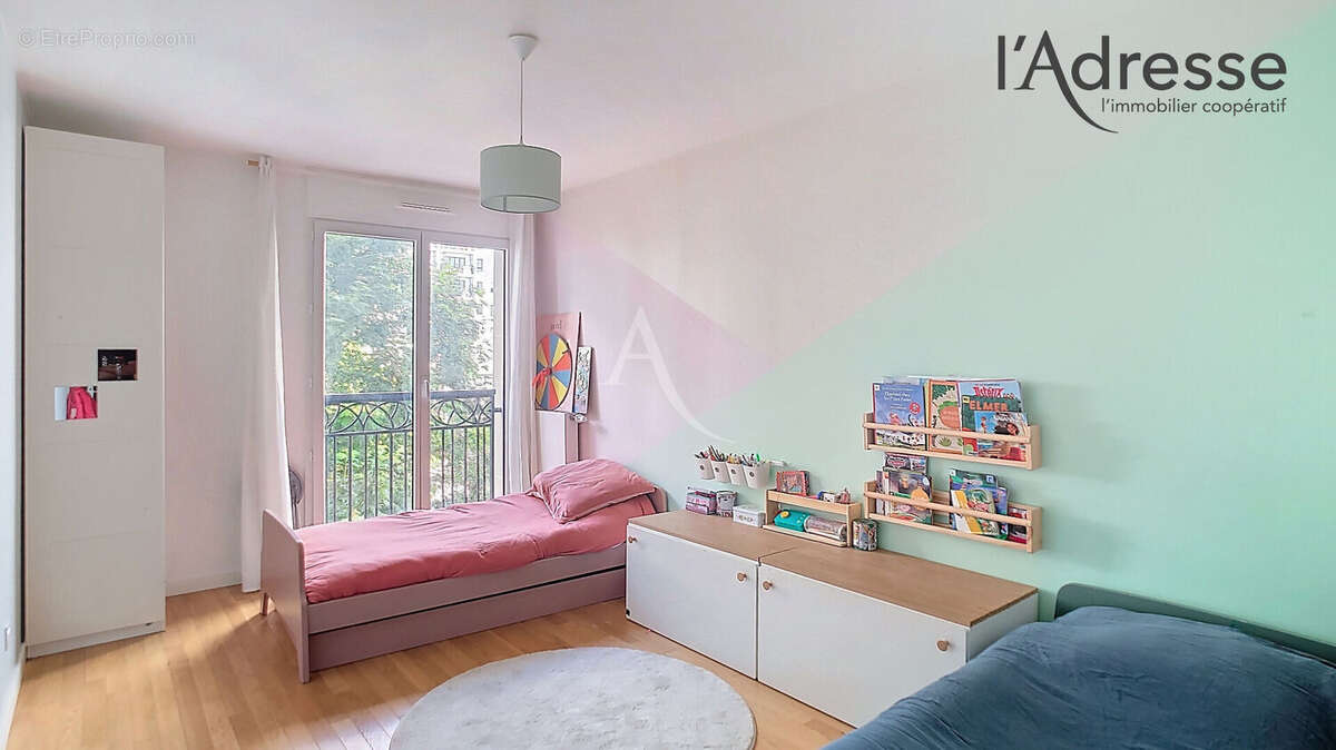 Appartement à SURESNES