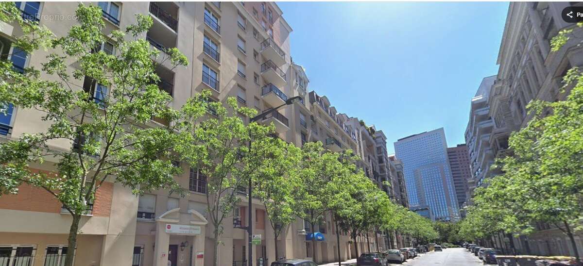 Appartement à COURBEVOIE