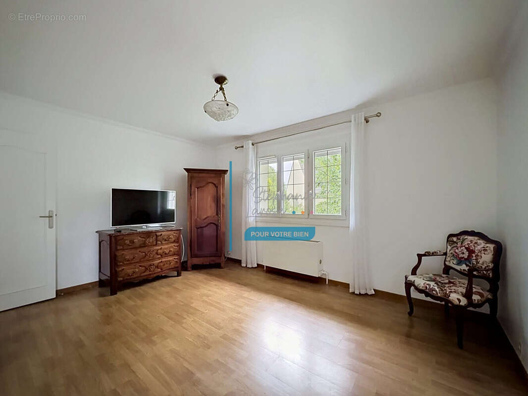 Maison à NOISEAU