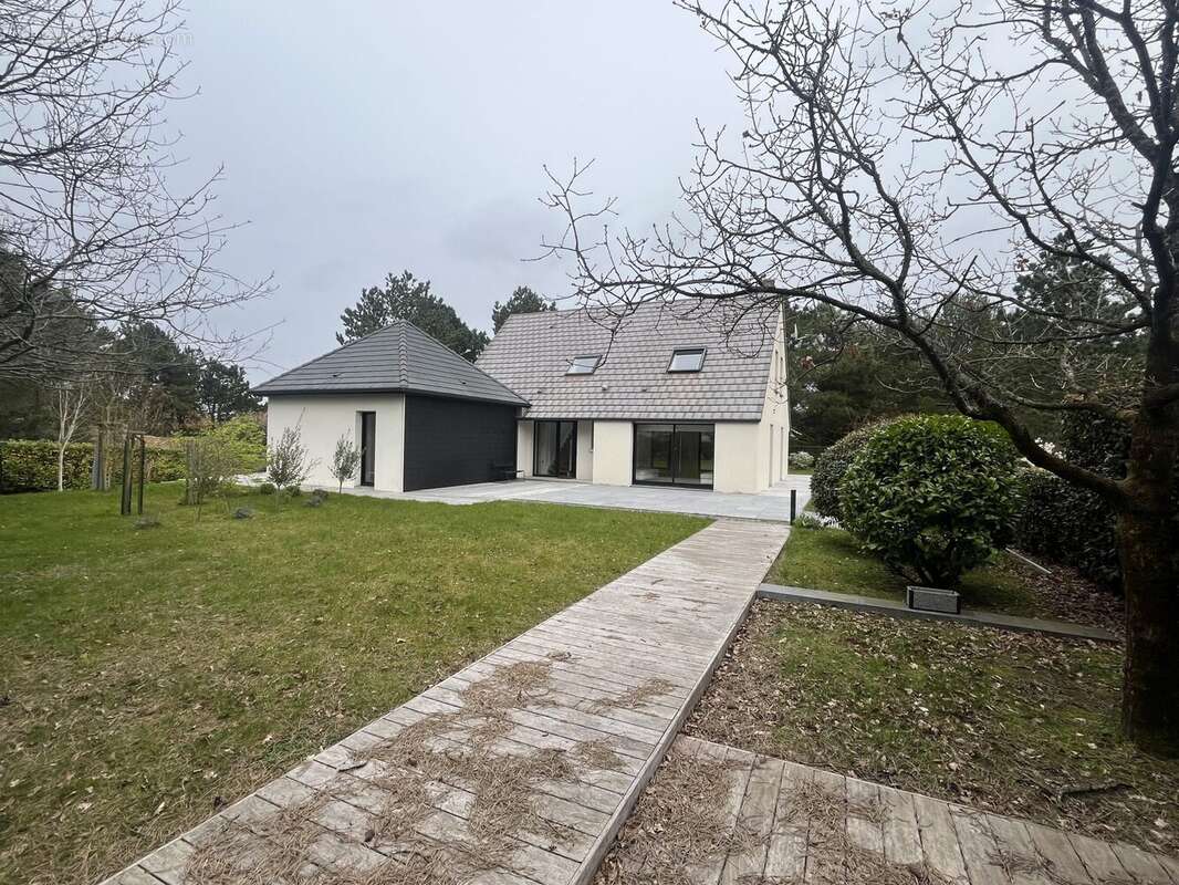 Maison à CUCQ