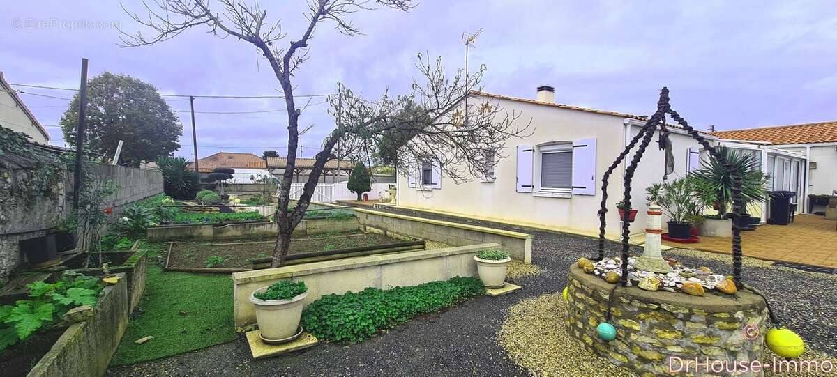 Maison à PUYRAVAULT