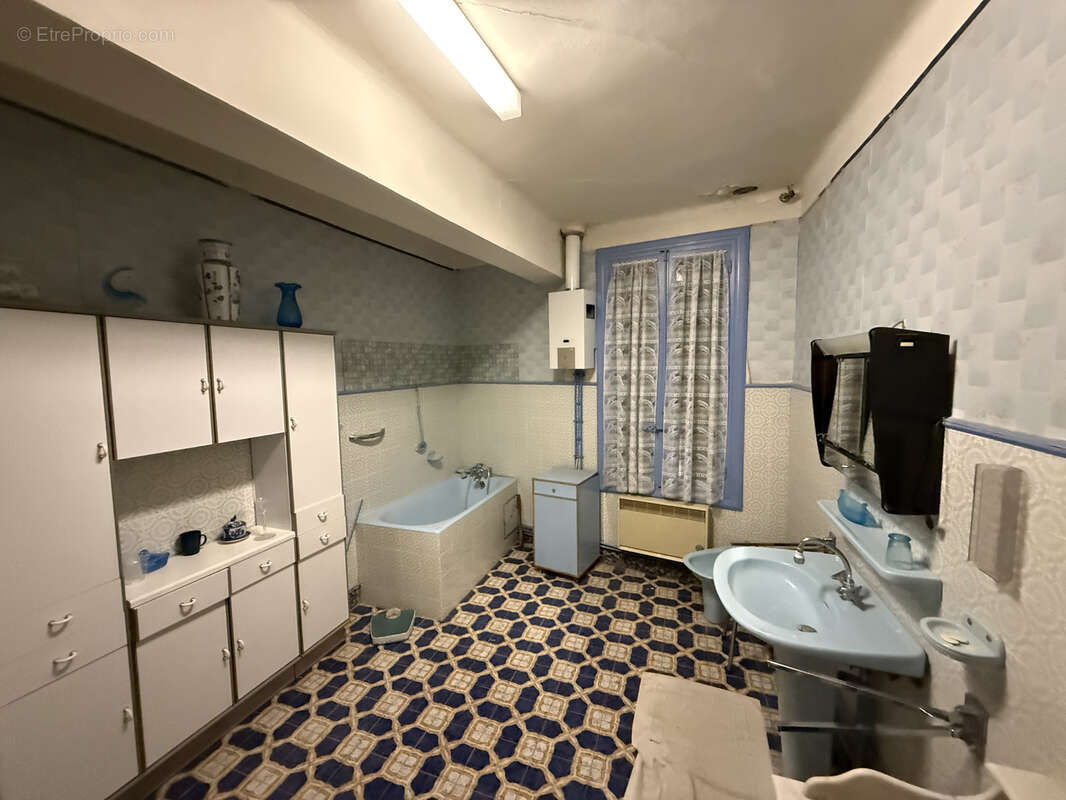 Maison à COMBAILLAUX