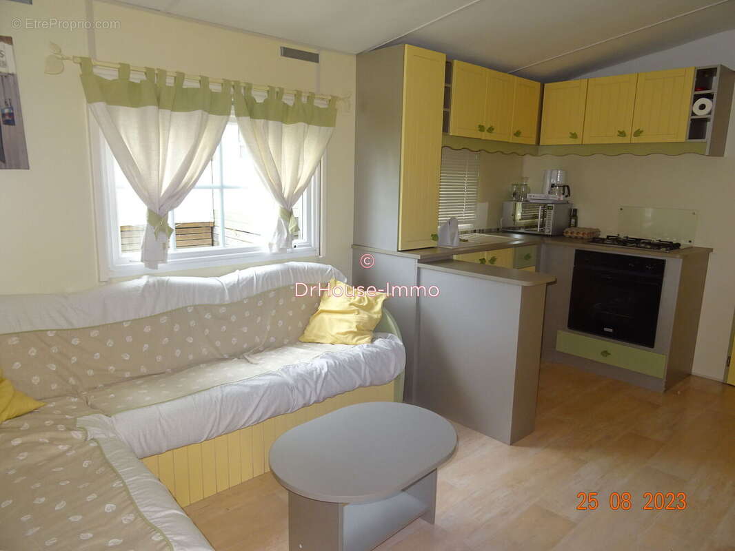 Terrain à SAINT-AUBIN-DE-BLAYE