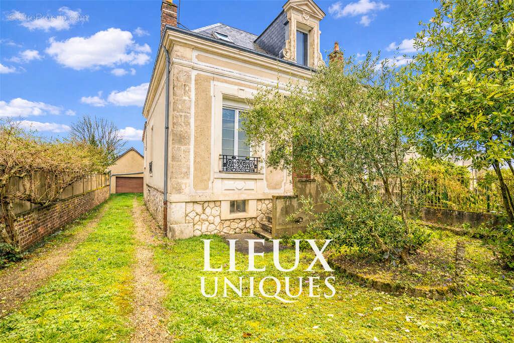 Lieux uniques ® x propriétés privées propose maison de 1930  de 134 m² hyper-centre de vendôme - photo 2