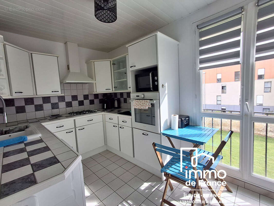 Appartement à ROSNY-SUR-SEINE