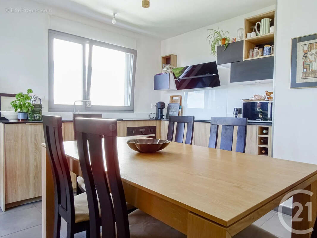 Appartement à LYON-8E