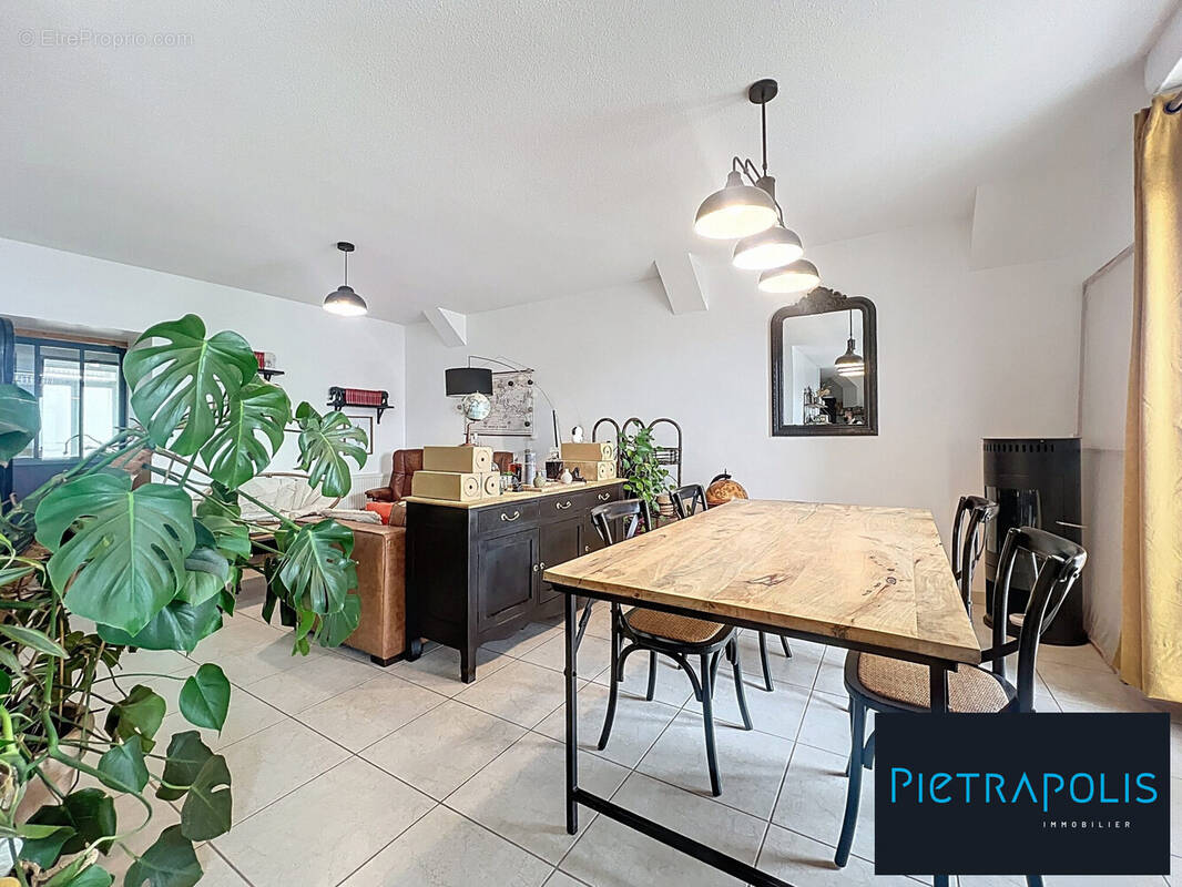 Appartement à VELARS-SUR-OUCHE