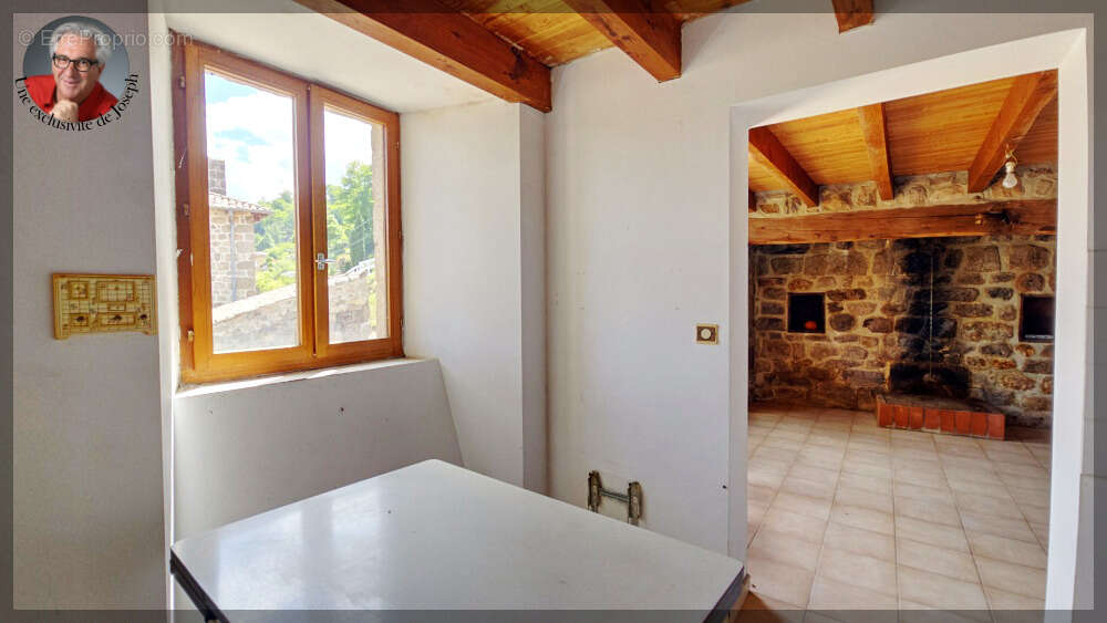Maison à JAUNAC