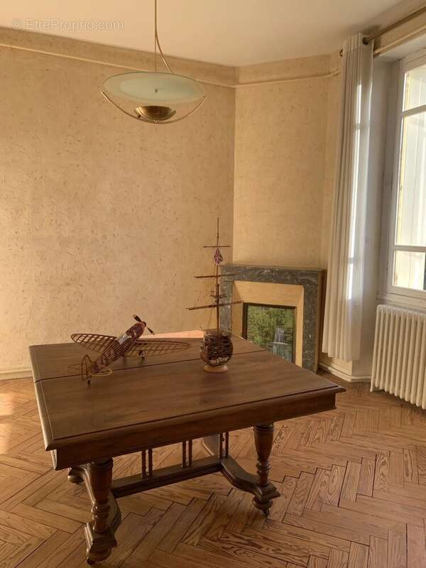 Maison à SALLES