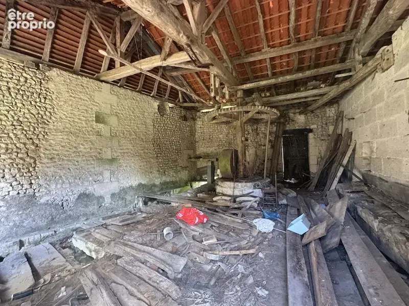 Ancien moulin a rénover avec 10ha - photo 6